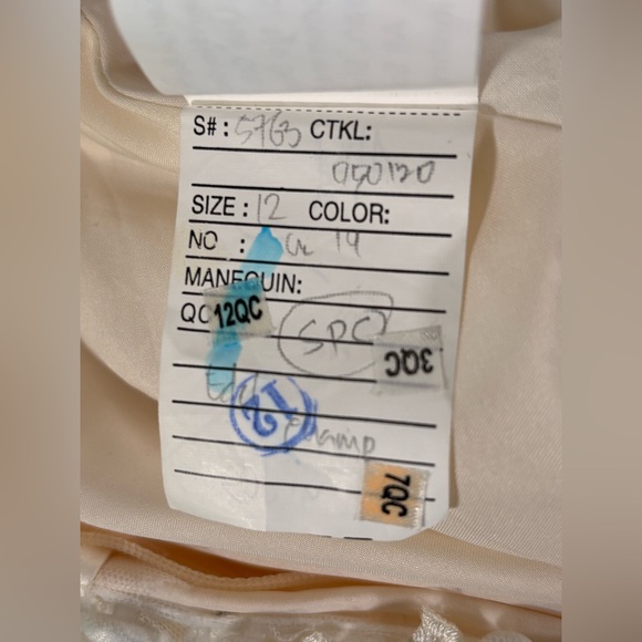 Blu Bridal MORILEE ROSA 5763 Romantic Boho Ivory A-line Wedding Gown Dress 12 - Picture 9 of 16